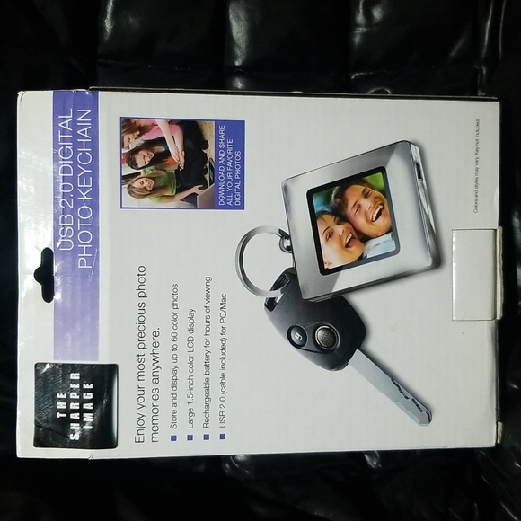 🆕️ Digital Photo Keychain - Picture 2 of 4